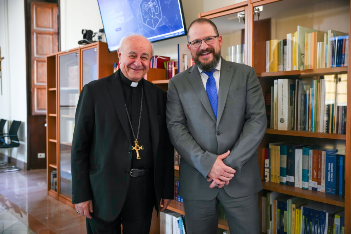 Archbishop Vincenzo Paglia, and Qualcomm President and CEO, Cristiano Amon.
