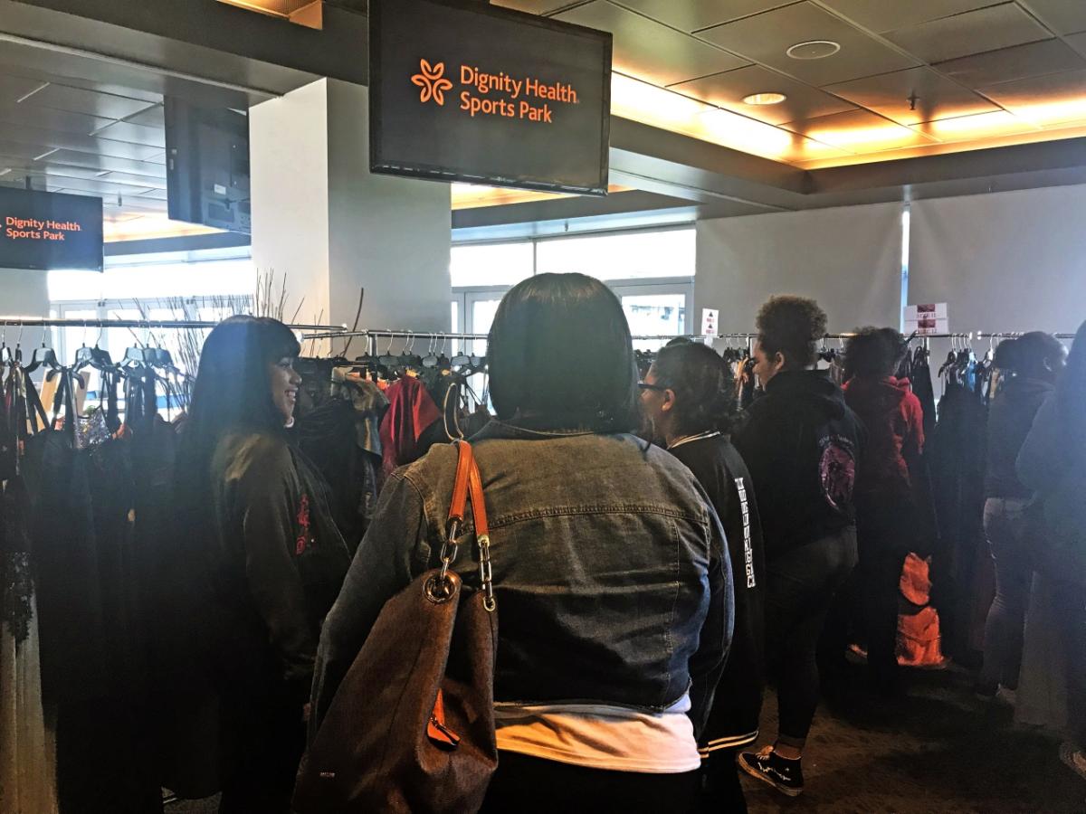 AEG’s Dignity Health Sports Park’s ASCSC Community Foundation partnered with Becca’s Closet to host a pop-up prom dress giveaway at Dignity Health Sports Park for 300 high school students from the surrounding area in the American Express Stadium Club on Friday, February 8, 2019.