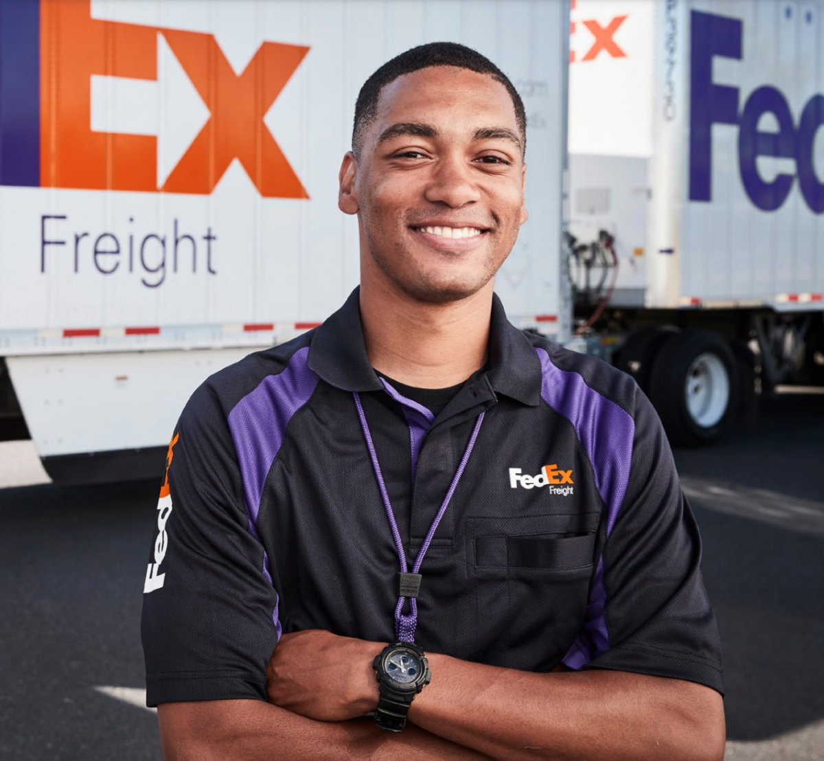 fedex employee uniform