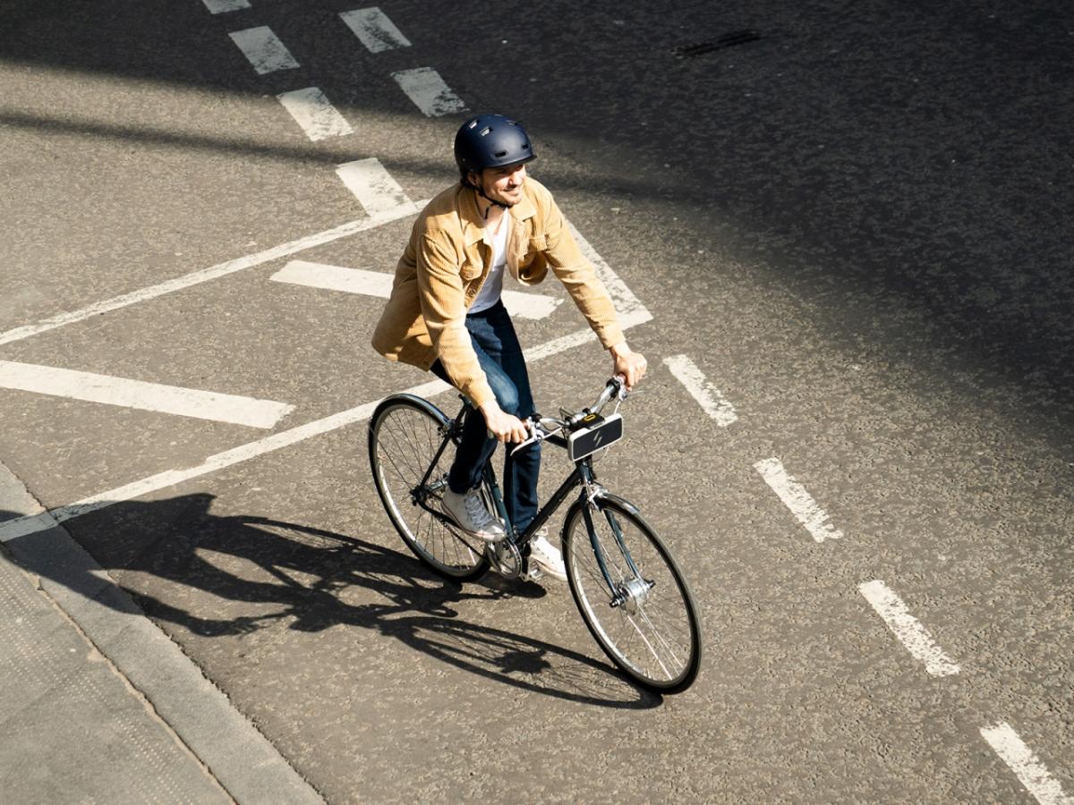 Swytch Kit Rider on Road