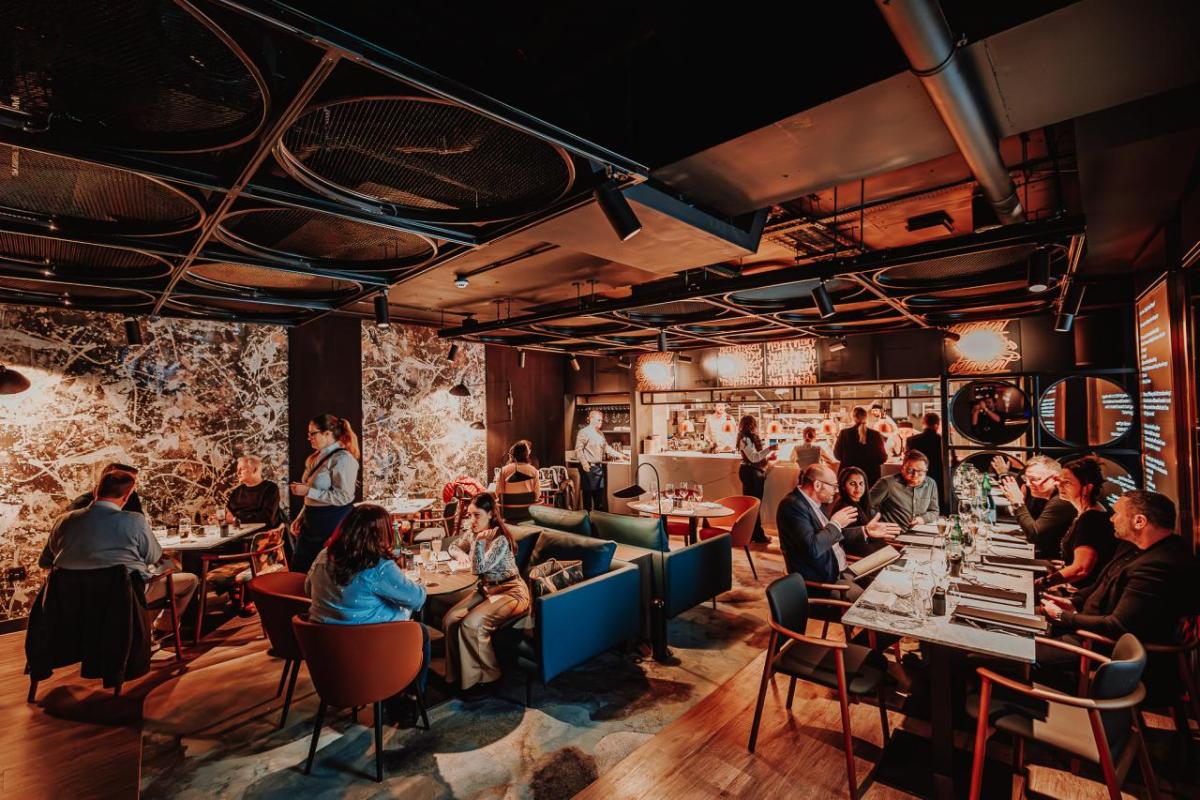 The NinetyThird by Qatar Airways is home to the arena’s first high-end, 50-seater, on-site restaurant and several premium bar areas.
