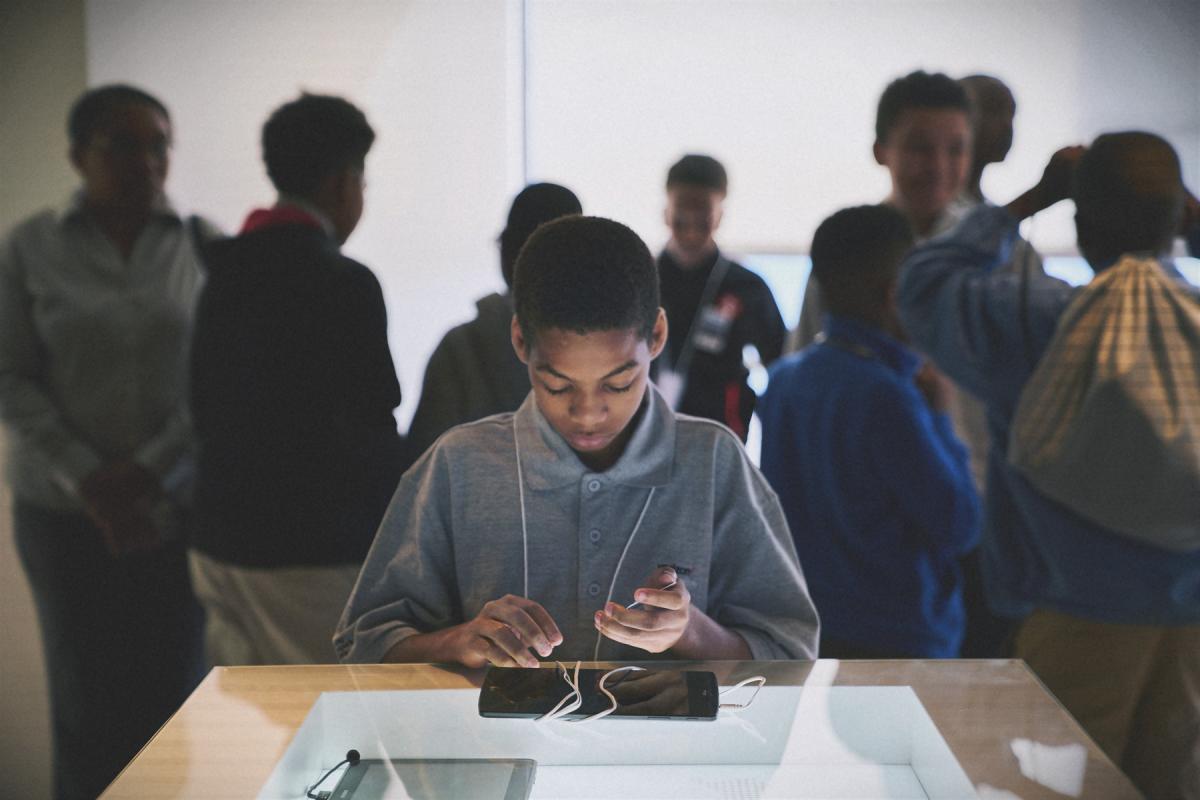 Verizon Innovative Learning student