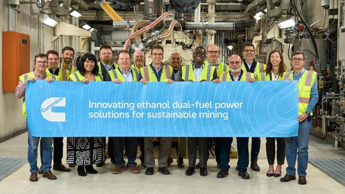 group image of Cummins employees