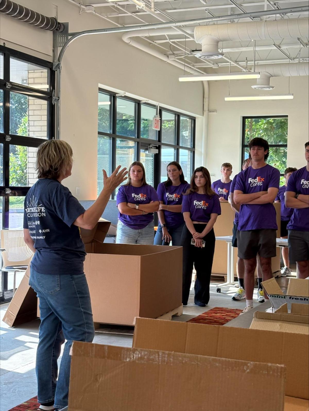 FedEx Cares volunteers
