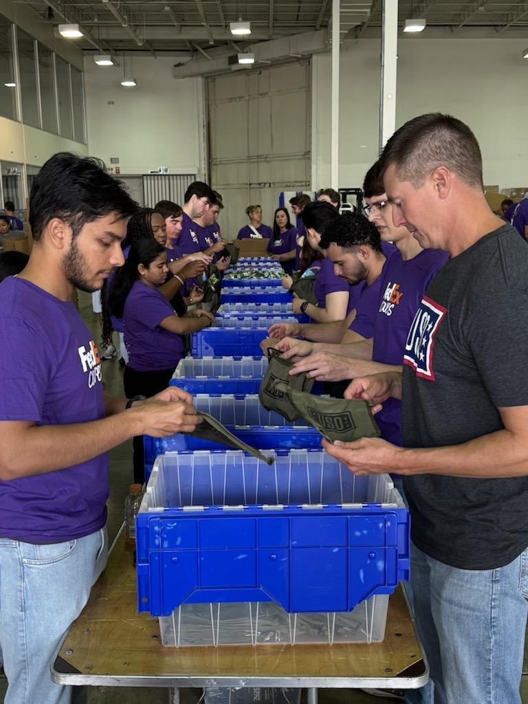 FedEx Cares volunteers