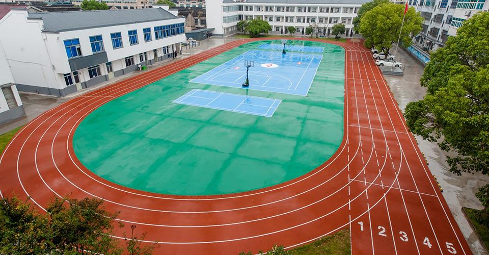 Bai Yun Primary School and Zhong Xing Primary School in Zhangjiagang (ZJG), China cater to children from migrant families – and were in need of upgraded facilities to create a safer and more sustainable learning environment for children.