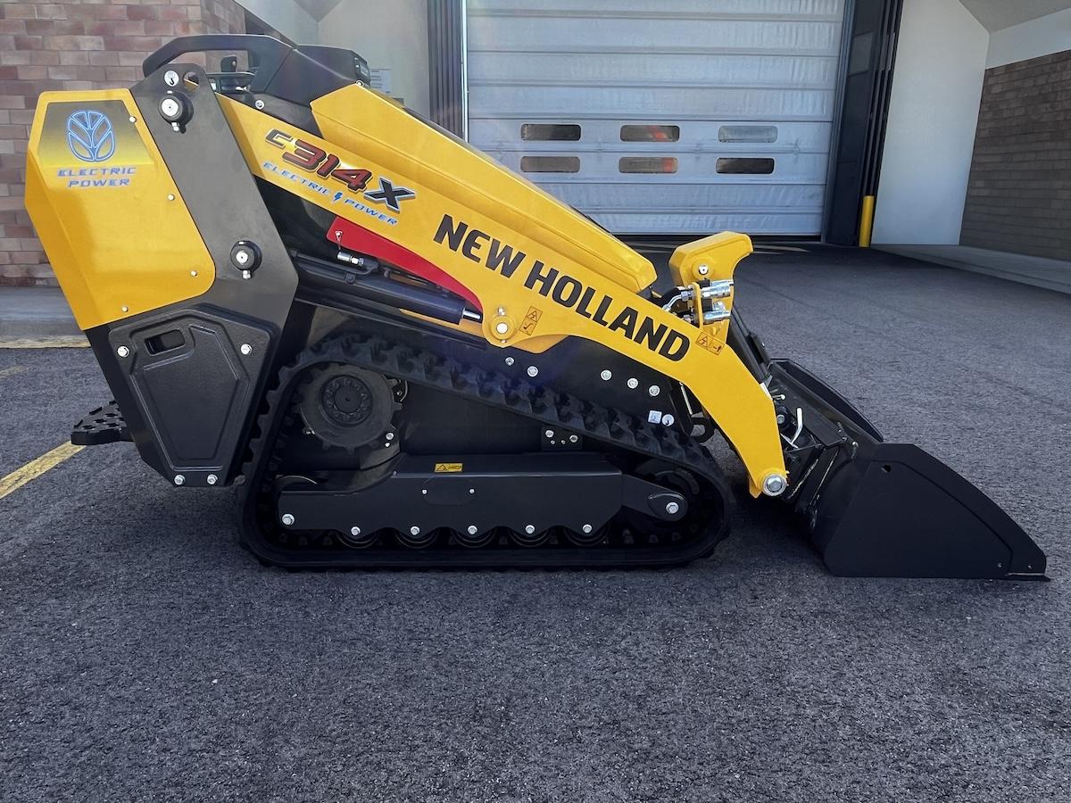 C314X compact tracked loader