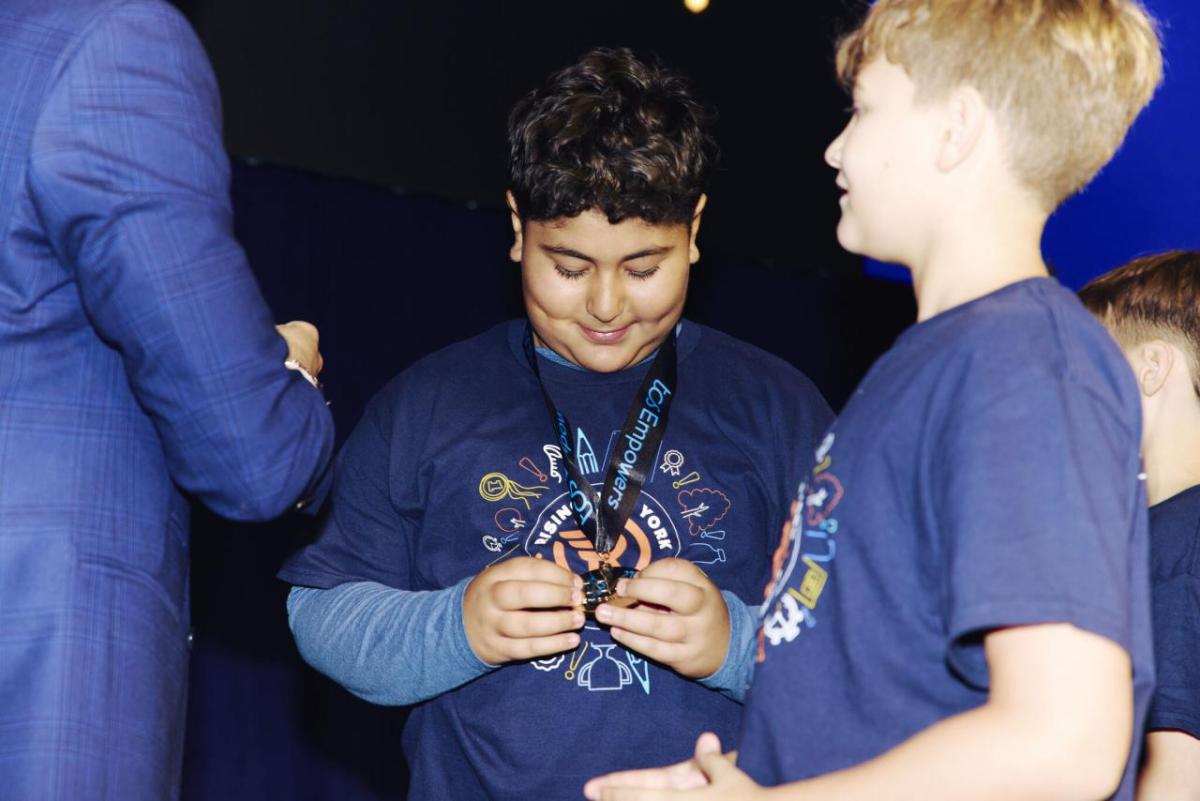 goIT winners collect their medals