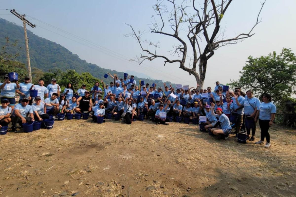 All the participants at the Walk for Water event