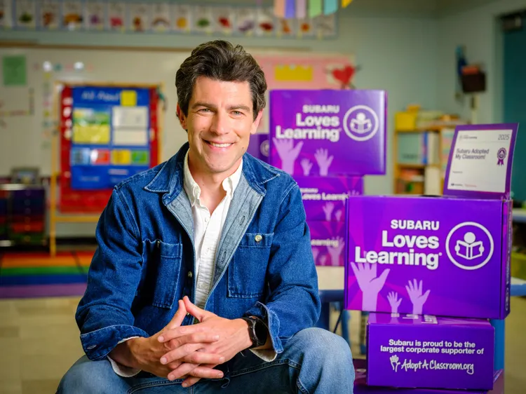 Max Greenfield