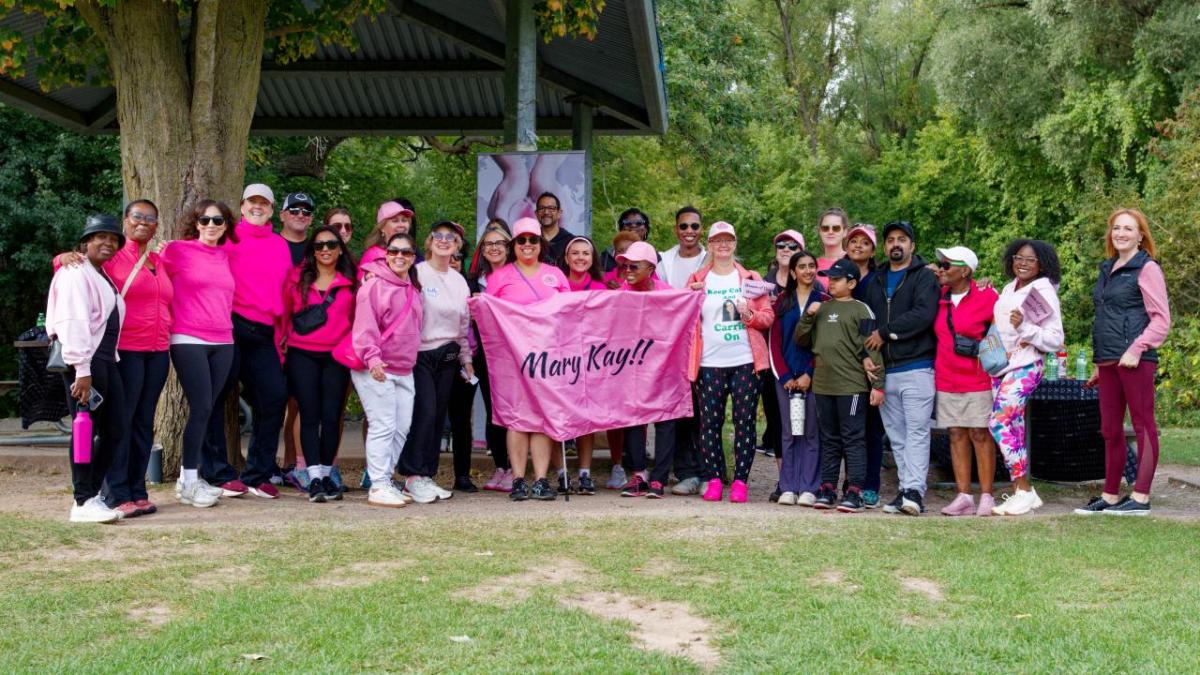 In its eighth year, the 2025 MK5K brought together hundreds of participants from coast to coast in a powerful show of unity and support for the Mary Kay Ash Charitable Foundation (MKACF) in Canada. (Photo Courtesy: Gord Simpson) group photo