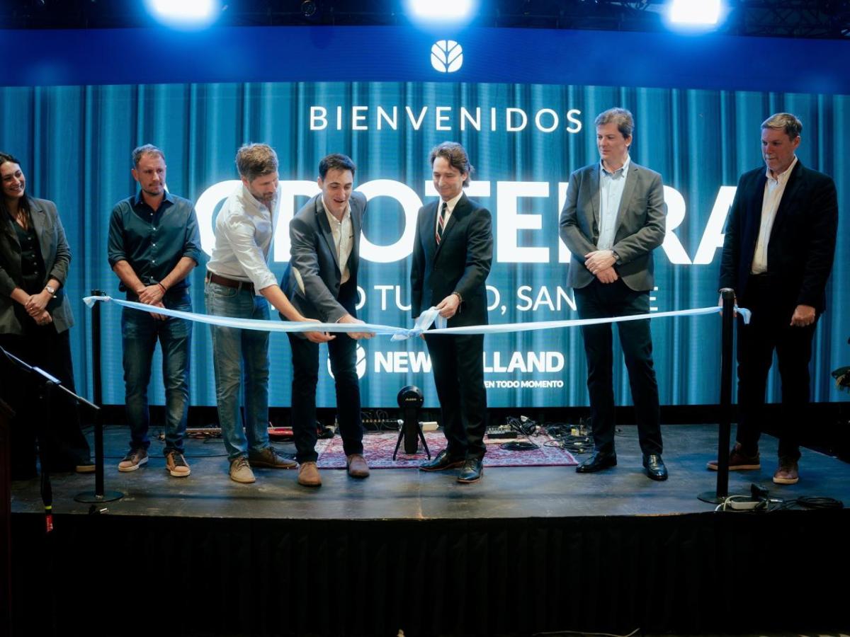 ribbon cutting ceremony