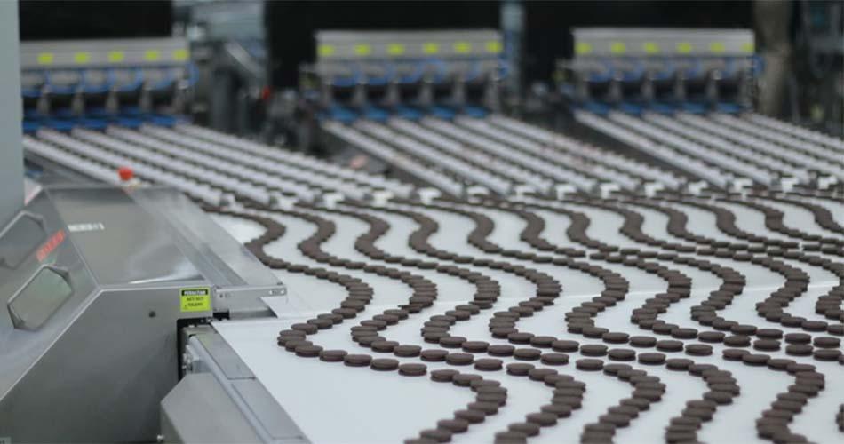 Oreo production line 