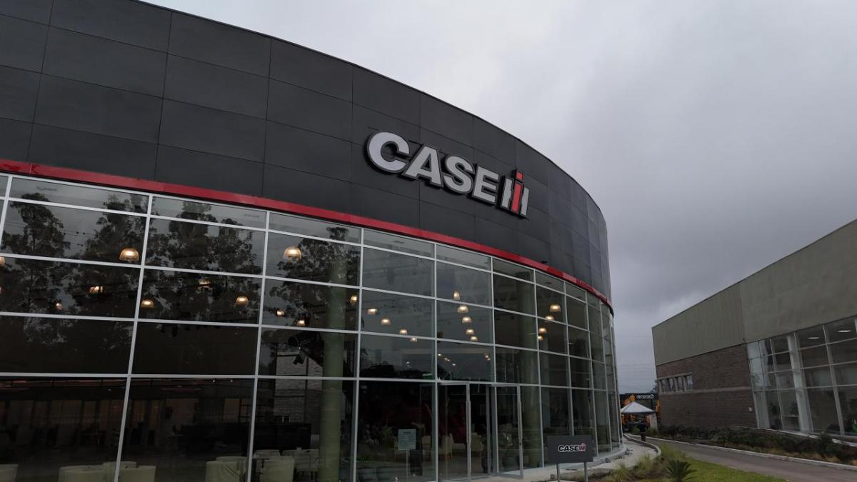 Case IH dealership