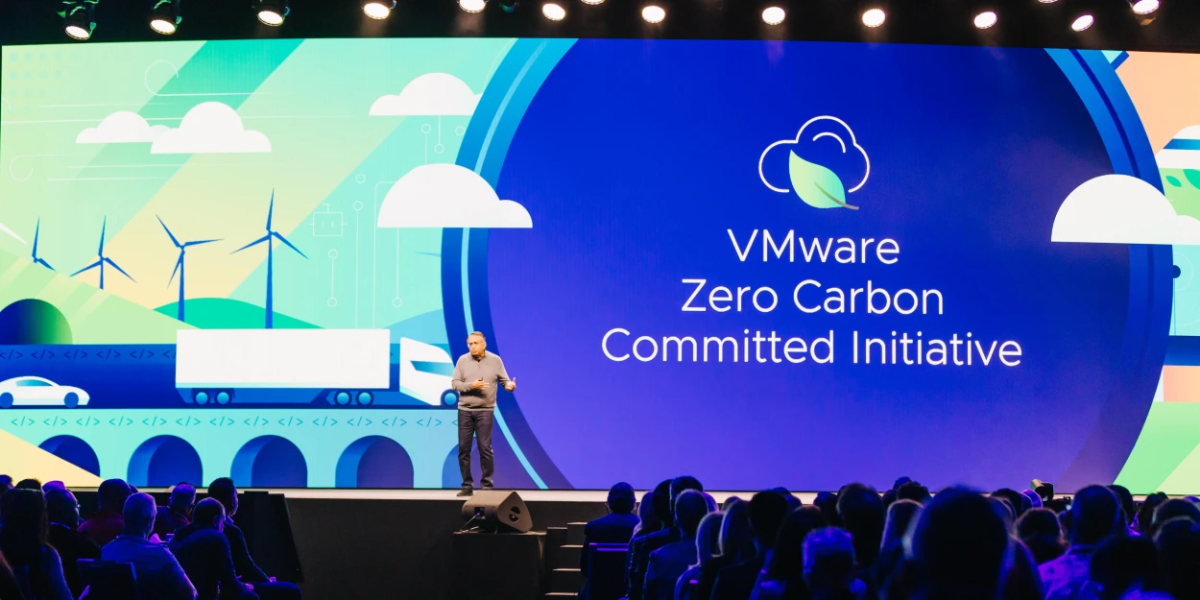 VMware CEO Raghu Raghuram delivers VMware Explore Keynote on stage