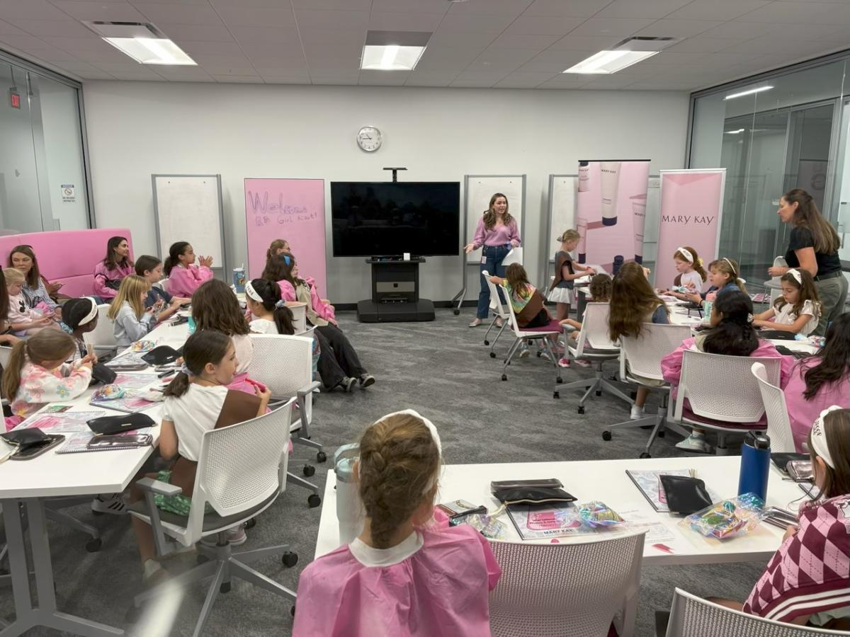 group of girl scouts