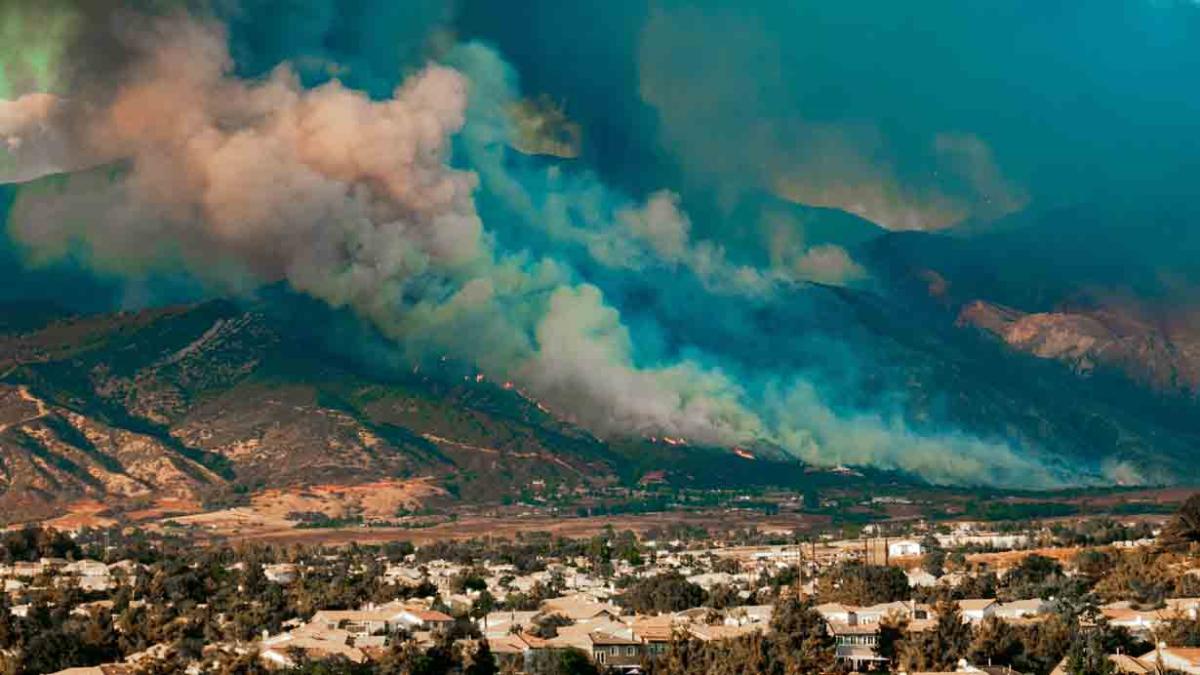 wildfire in moutains