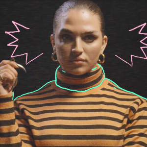 Mae Muller with colorful outlines