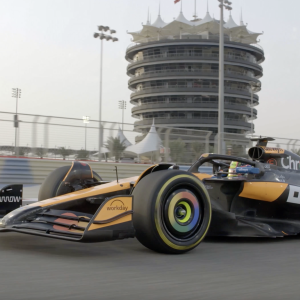 Racing car