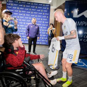 AEG’s LA Galaxy partnered with The Rainbow Connection to create a truly unforgettable experience for 11-year-old Greta from Michigan, who is bravely battling Osteosarcoma