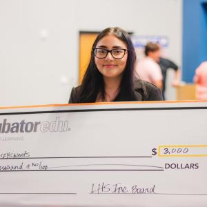 1st Place Winner Lizy Castro