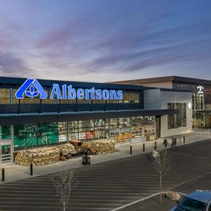 Front of Albertsons store