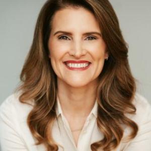 Suzanne Long, Chief Sustainability & Transformation Officer at Albertsons Companies