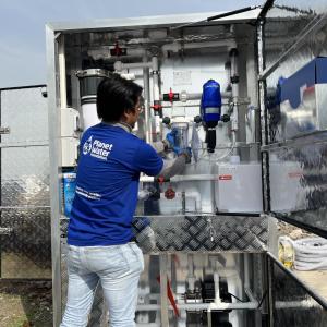 AquaBlock emergency water system