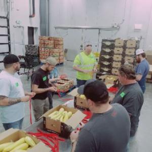 a group of Covia employees volunteering