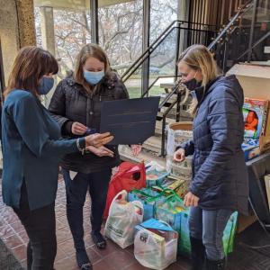 Griffith Foods volunteers