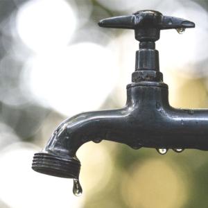 faucet dripping water