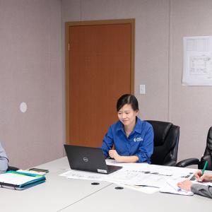 Wen Tong at a meeting 