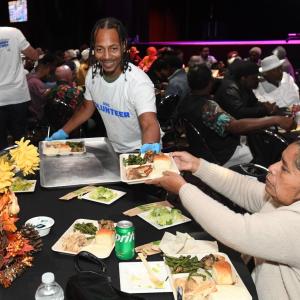 AEG volunteers helped feed veterans and their families at the 11th annual Community Thanksgiving celebration at the Novo LA LIVE in Los Angeles, CA.  