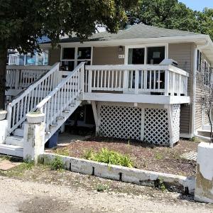 New railings and stairs for Mark's home.
