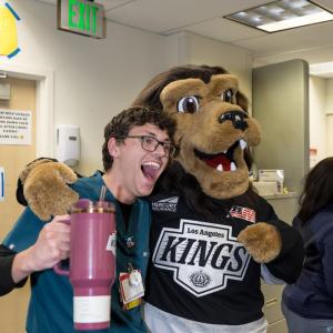 Nurses got LA Kings reusable water bottles to keep them hydrated.