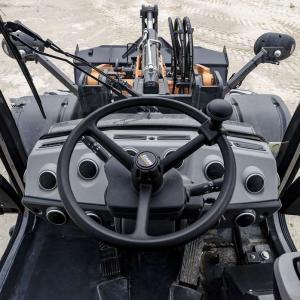 Interior of 421G wheel loader