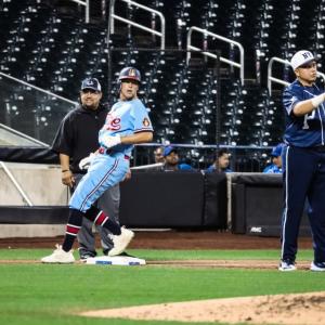 Baseball player running the bases