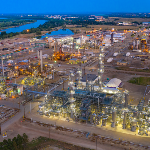 The Mandan refinery at night