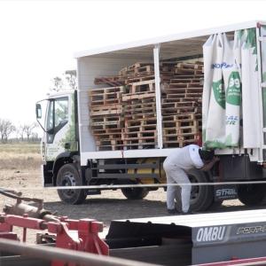 CNG Tector delivering recycled wood to Ansenuza National Park