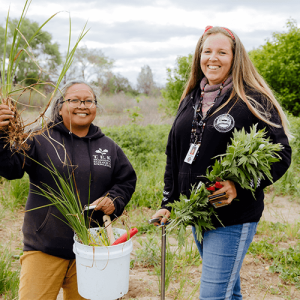 Chico Program, 2 people with plants