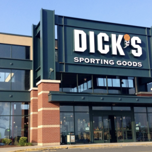 DICK'S Sporting Goods exterior of store.