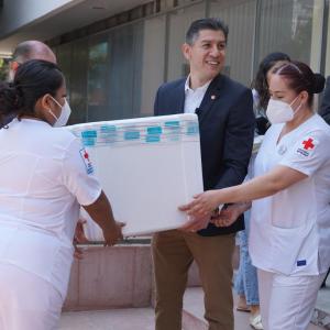 Twelve thousand doses of Covid-19 vaccine, provided by Pfizer Mexico and coordinated by Direct Relief, arrived at the National Training and Training Center of the Red Cross located in Toluca, Mexico. (Direct Relief photo)