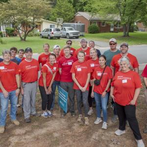 group of Wells Fargo volunteers