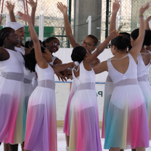 Figure Skating in Harlem students hitting the ice.