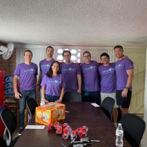 St. Petersburg volunteers at the Kind Mouse.