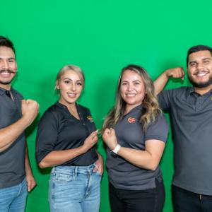 Caption: Del Monte Foods, Inc. team members in Yakima, Washington