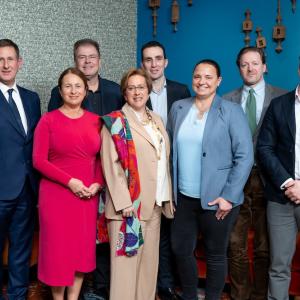 Ewa Kudlinska-Pyrz and others in a group photo at the conference