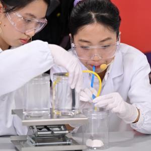 Liquid movers experiment