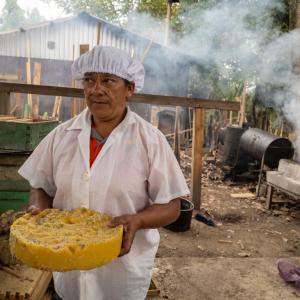 In the Fronteras de Oriente Cooperative in Honduras, Santos Argentina Rodriguez makes wax. 
