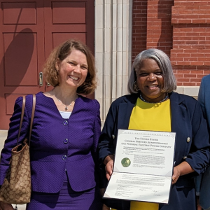 Group of 4 with the agreement